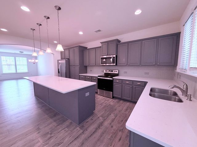 1088 Magnolia Warbler Way, Ravenel, SC 29470