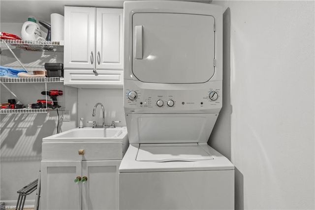 2304 Bays Edge AVE, Virginia Beach, VA 23451