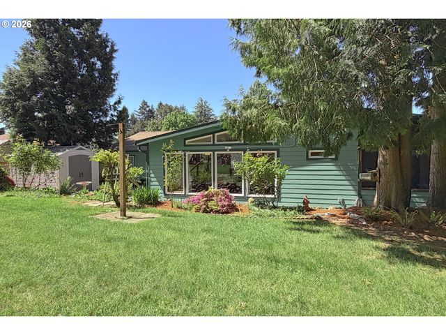1504 Ne VILLAGE SQUIRE Ct, Gresham, OR 97030