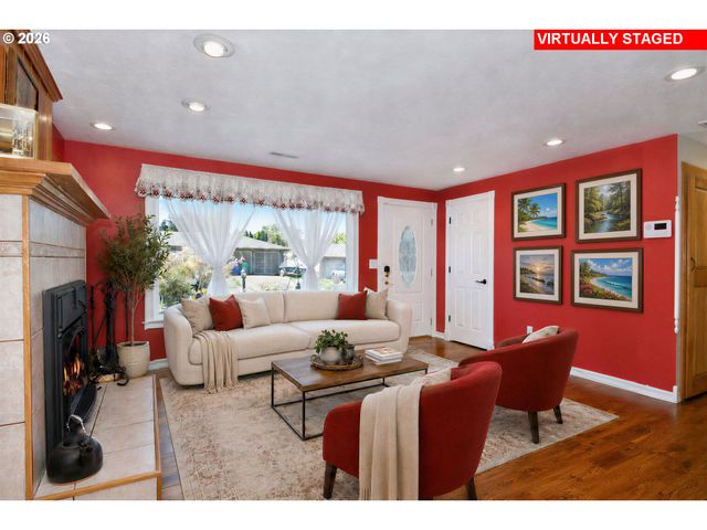 1504 Ne VILLAGE SQUIRE Ct, Gresham, OR 97030