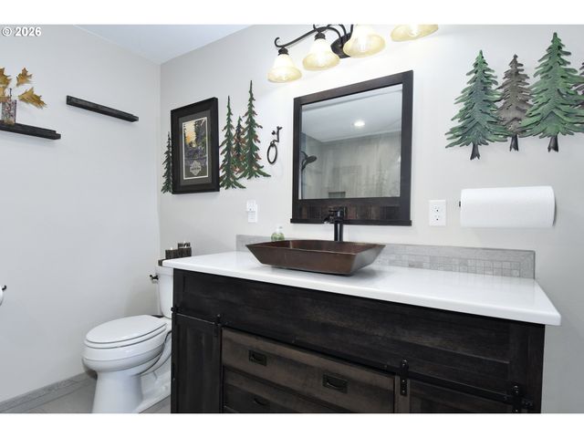 1504 Ne VILLAGE SQUIRE Ct, Gresham, OR 97030