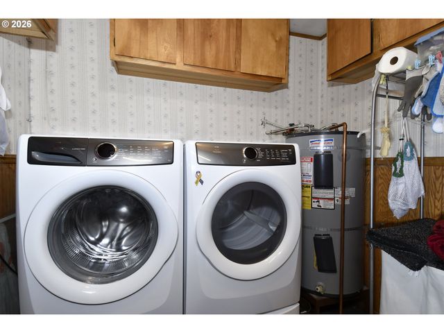 1504 Ne VILLAGE SQUIRE Ct, Gresham, OR 97030