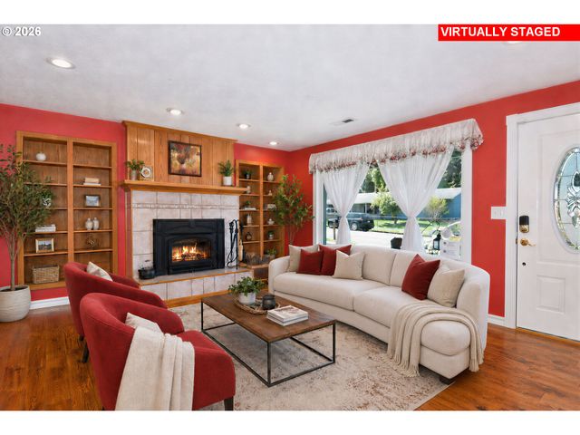 1504 Ne VILLAGE SQUIRE Ct, Gresham, OR 97030
