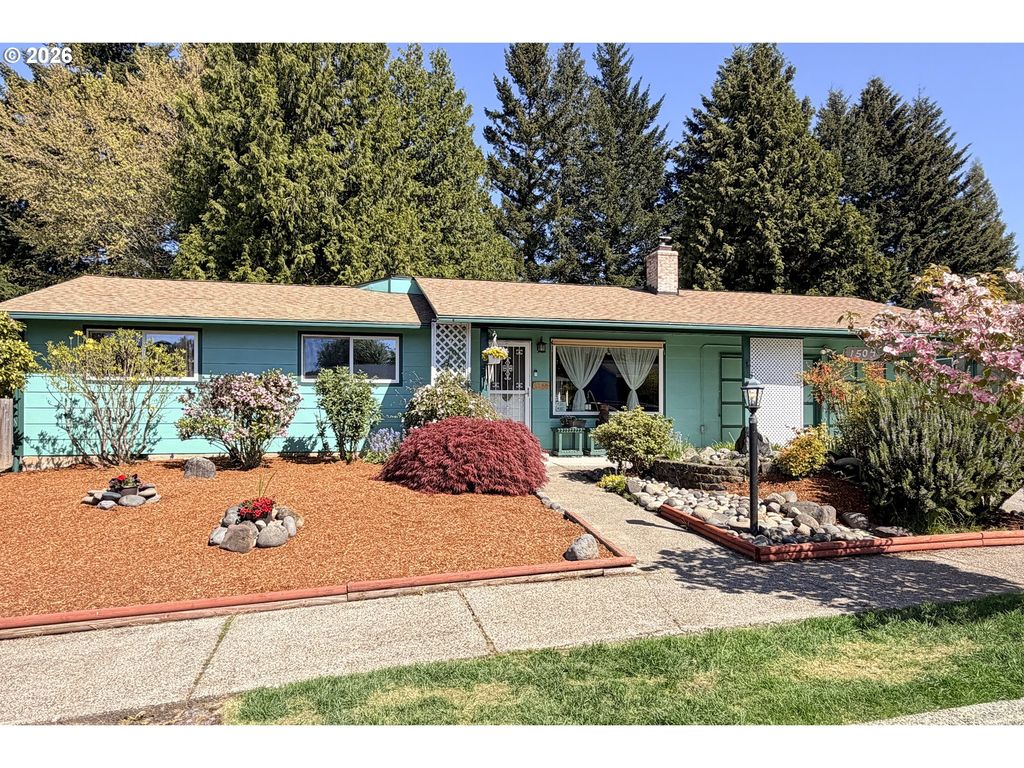 1504 Ne VILLAGE SQUIRE Ct, Gresham, OR 97030