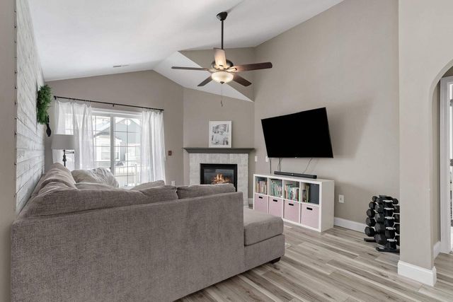 3282 Stonecreek Drive, Madison, WI 53719