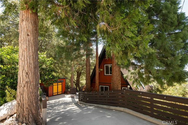 26569 Amador Lane, Lake Arrowhead, CA 92352