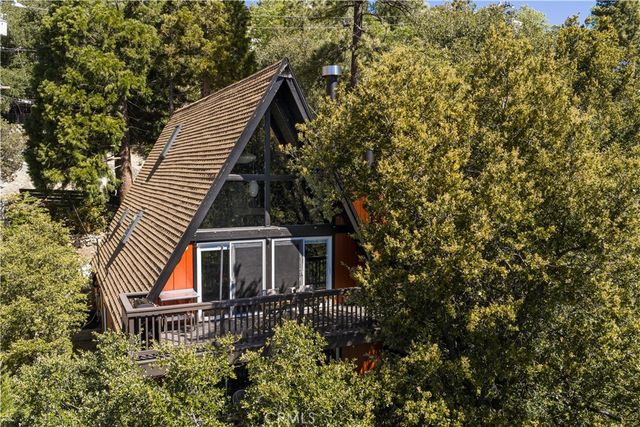 26569 Amador Lane, Lake Arrowhead, CA 92352
