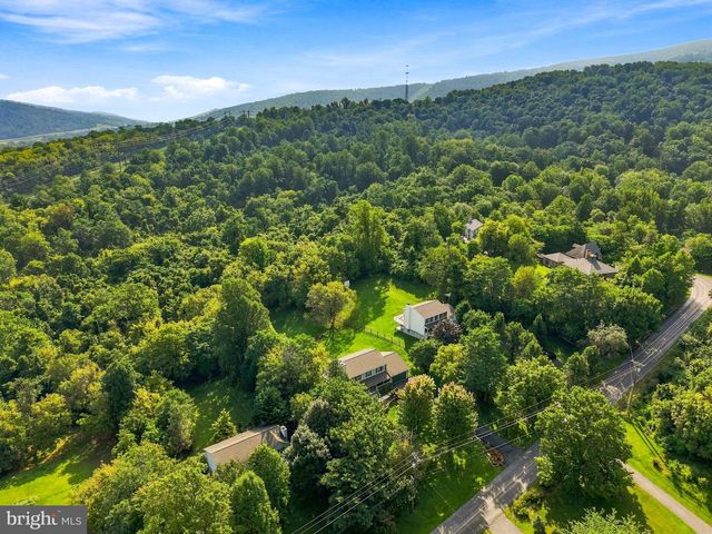 291 HIGH KNOB RD, Front Royal, VA 22630