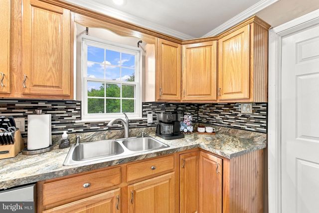 291 HIGH KNOB RD, Front Royal, VA 22630