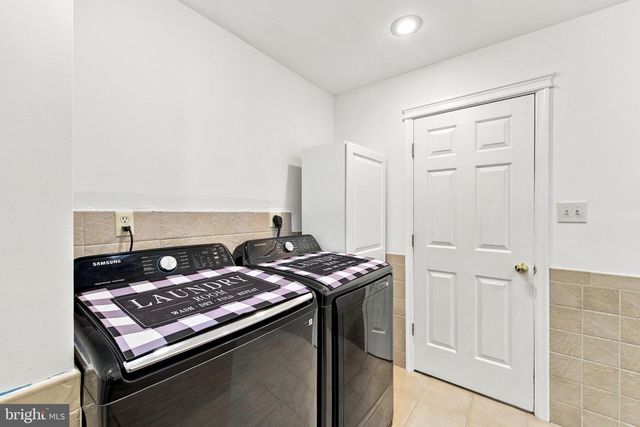 291 HIGH KNOB RD, Front Royal, VA 22630