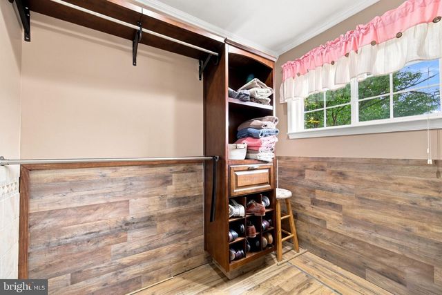291 HIGH KNOB RD, Front Royal, VA 22630