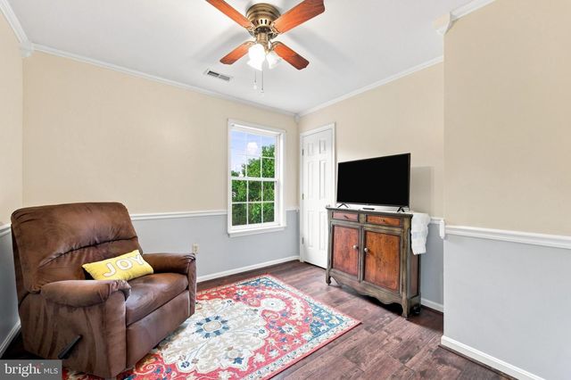 291 HIGH KNOB RD, Front Royal, VA 22630