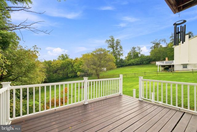 291 HIGH KNOB RD, Front Royal, VA 22630
