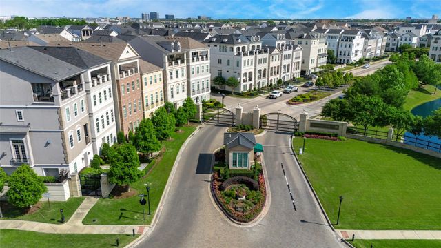 3409 Ridgeway Valley Lane, Houston, TX 77055