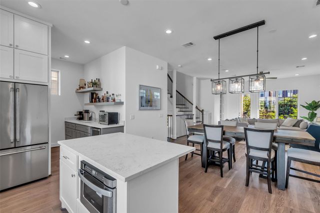 3409 Ridgeway Valley Lane, Houston, TX 77055