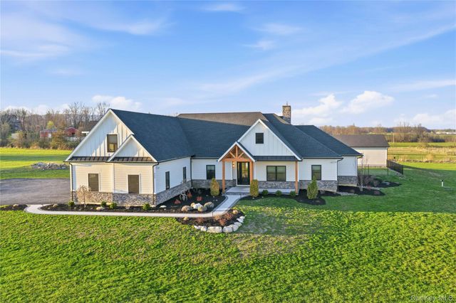 400 Bruyn Turnpike, Wallkill, NY 12589