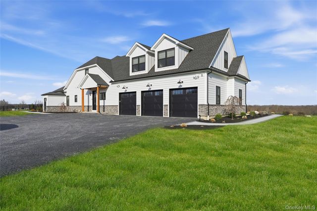 400 Bruyn Turnpike, Wallkill, NY 12589