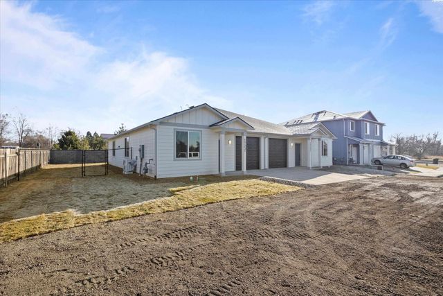 1723 Ruth St, Walla Walla, WA 99362