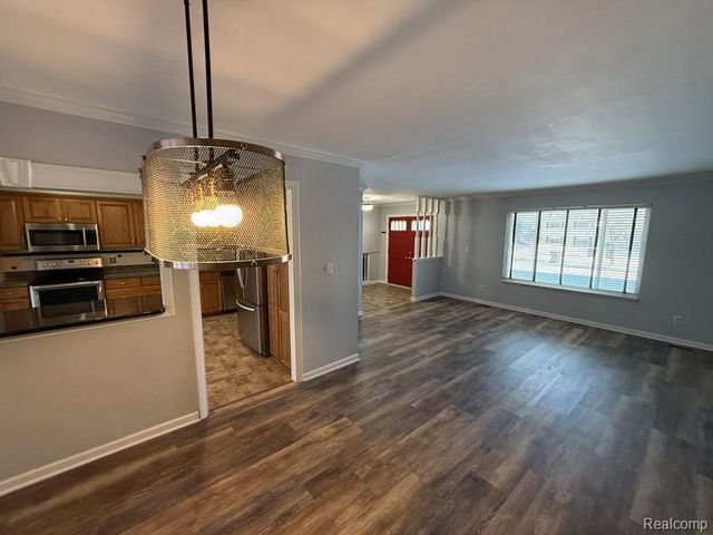 4733 Nathan, Sterling Heights, MI 48310