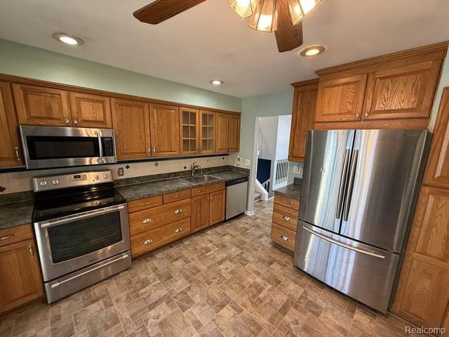 4733 Nathan, Sterling Heights, MI 48310