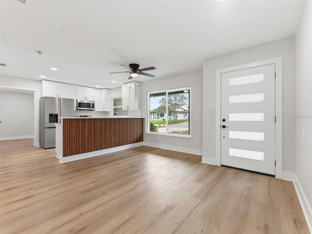 1714 W SAINT ISABEL STREET, Tampa, FL 33607