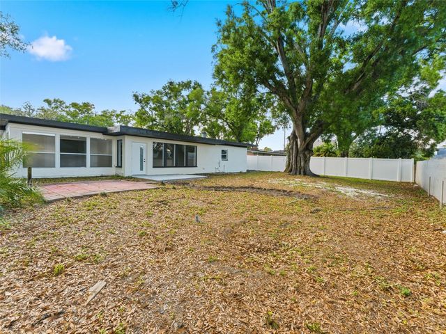 1714 W SAINT ISABEL STREET, Tampa, FL 33607