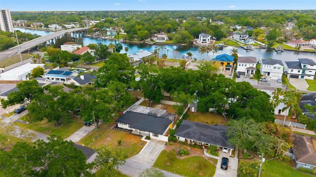 1714 W SAINT ISABEL STREET, Tampa, FL 33607