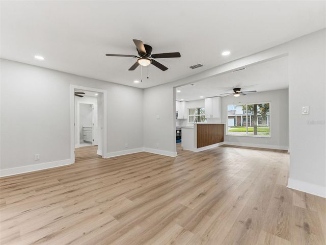 1714 W SAINT ISABEL STREET, Tampa, FL 33607