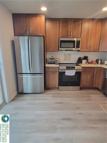 330 East Frankford Street, Bethlehem City, PA 18018