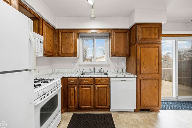 24320 Trombley Street, Clinton Twp, MI 48035