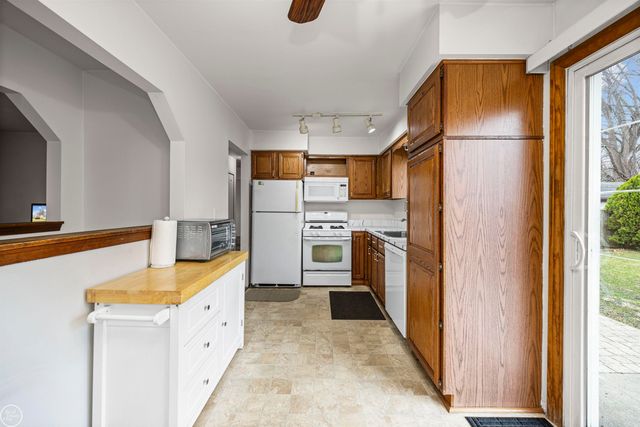 24320 Trombley Street, Clinton Twp, MI 48035