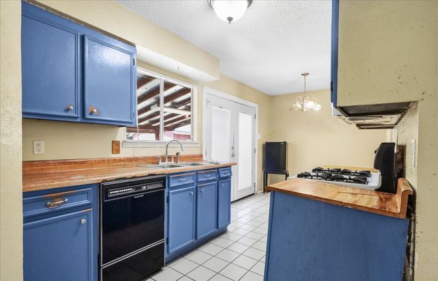 4209 Pioneer Road, Balch Springs, TX 75180