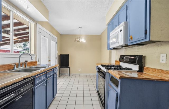 4209 Pioneer Road, Balch Springs, TX 75180
