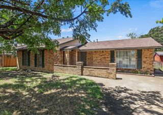 4209 Pioneer Road, Balch Springs, TX 75180