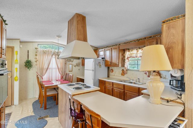 295 Redwood Road, Southport, NC 28461