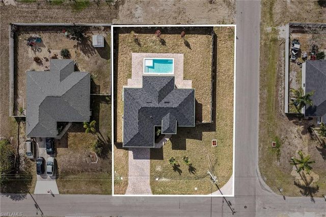 1030 NE Juanita PL, Cape Coral, FL 33909