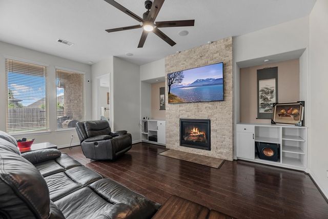 9714 Sable Canyon Drive, Richmond, TX 77406