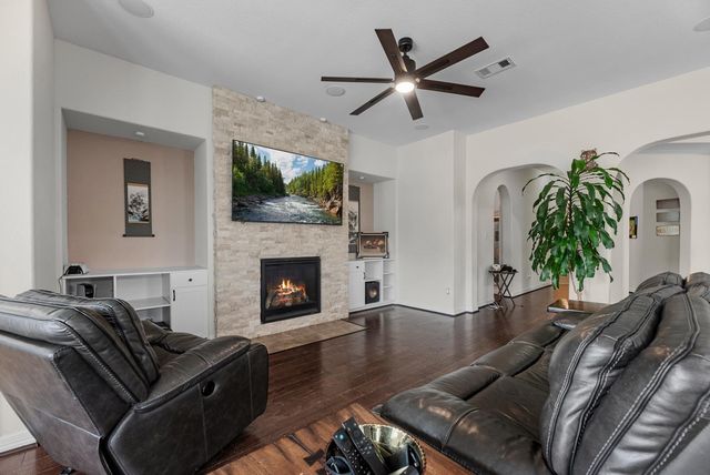 9714 Sable Canyon Drive, Richmond, TX 77406