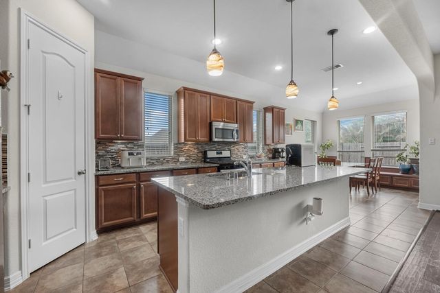 9714 Sable Canyon Drive, Richmond, TX 77406