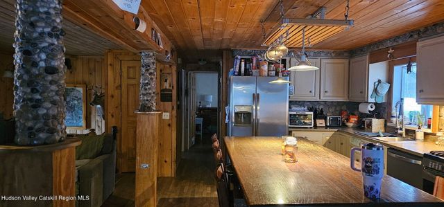 26 Rapp Road, Austerlitz, NY 12017