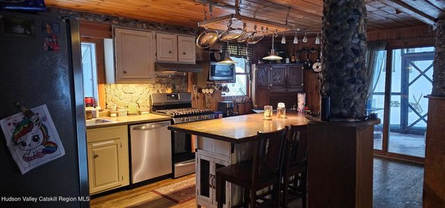 26 Rapp Road, Austerlitz, NY 12017