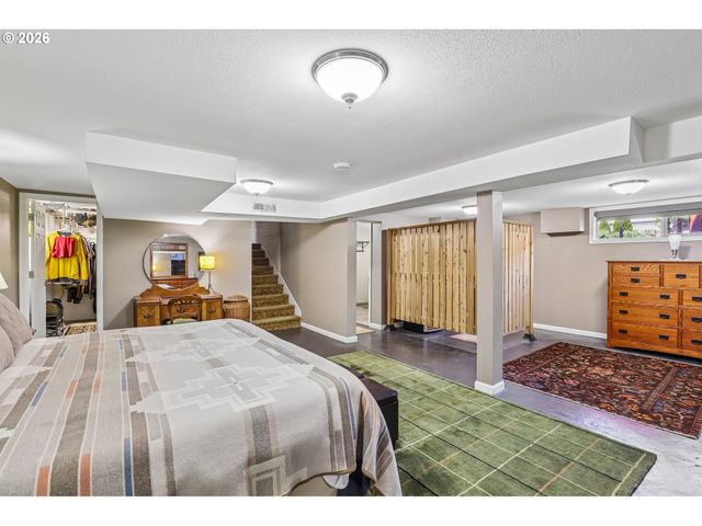 4100 CRESTON Ave, Vancouver, WA 98663