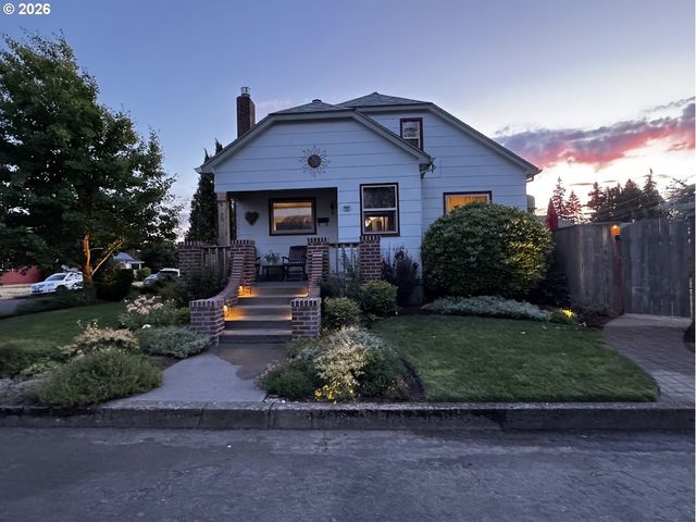 4100 CRESTON Ave, Vancouver, WA 98663