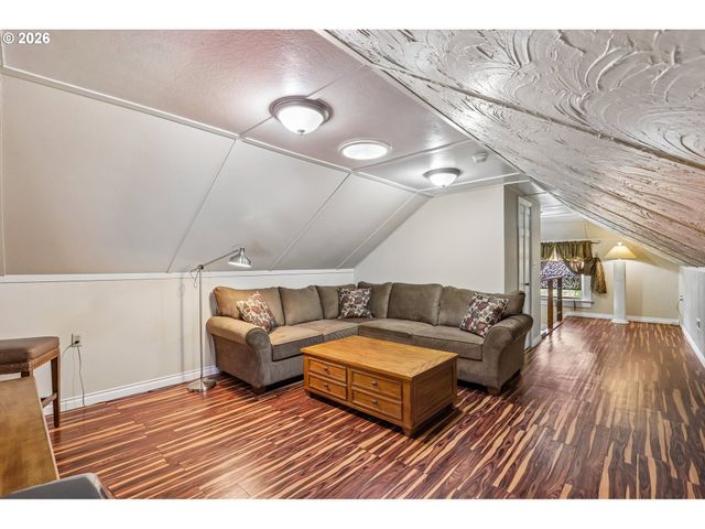 4100 CRESTON Ave, Vancouver, WA 98663