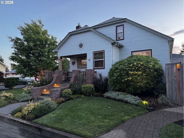 4100 CRESTON Ave, Vancouver, WA 98663