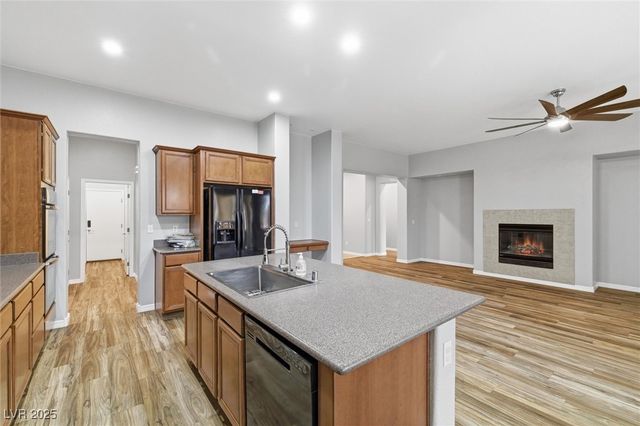 5240 La Terra Avenue, Pahrump, NV 89061