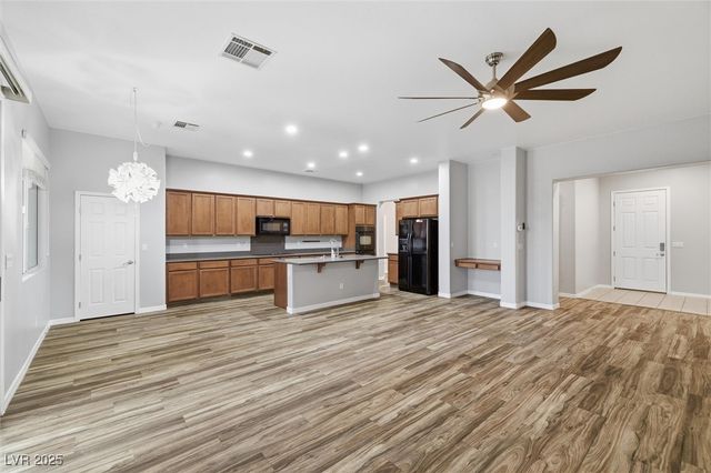 5240 La Terra Avenue, Pahrump, NV 89061