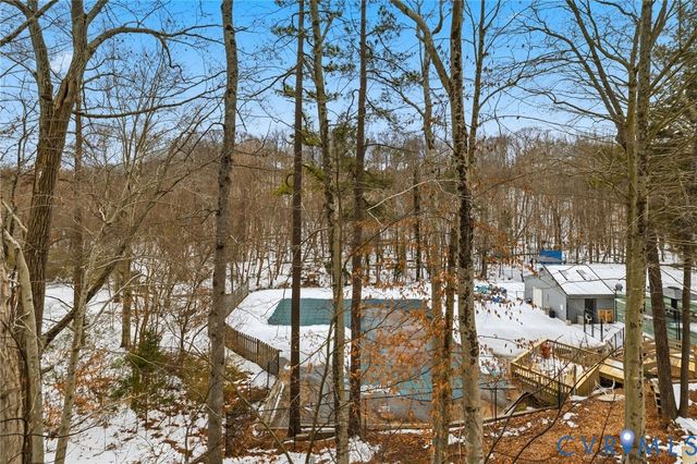 9503 Groundhog Dr, North Chesterfield, VA 23235