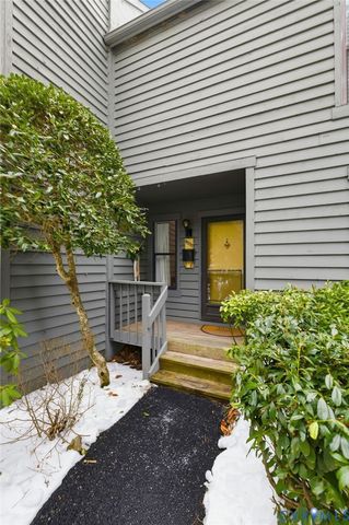 9503 Groundhog Dr, North Chesterfield, VA 23235