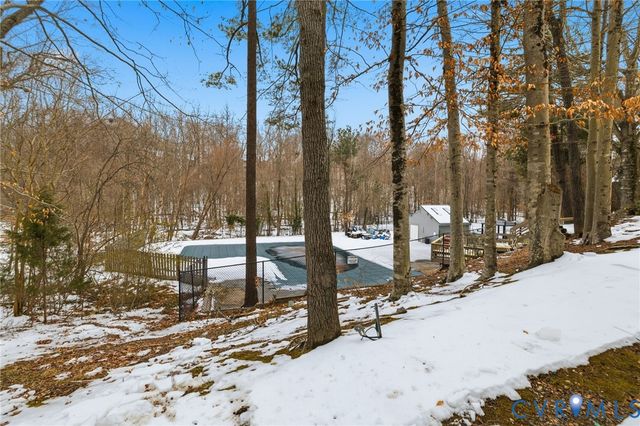 9503 Groundhog Dr, North Chesterfield, VA 23235